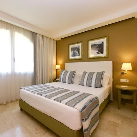 Grand Hotel