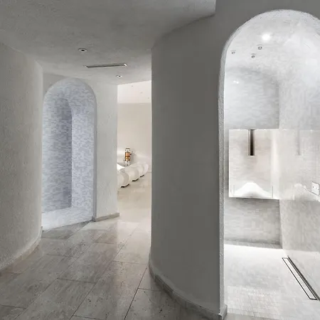 Hotel Grand Cannigione