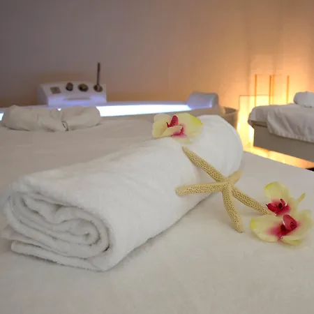Hotel Grand Cannigione